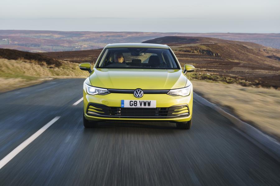  Volkswagen Golf Style 2020 года  (UK) (фото 2 из 40)